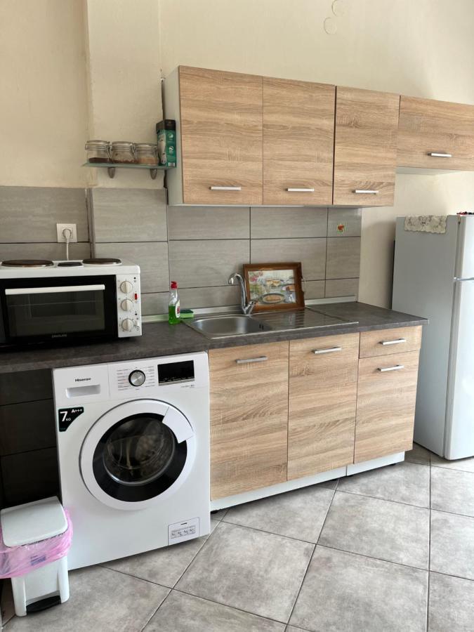Xronis Apartments 네아 미카니오나 외부 사진