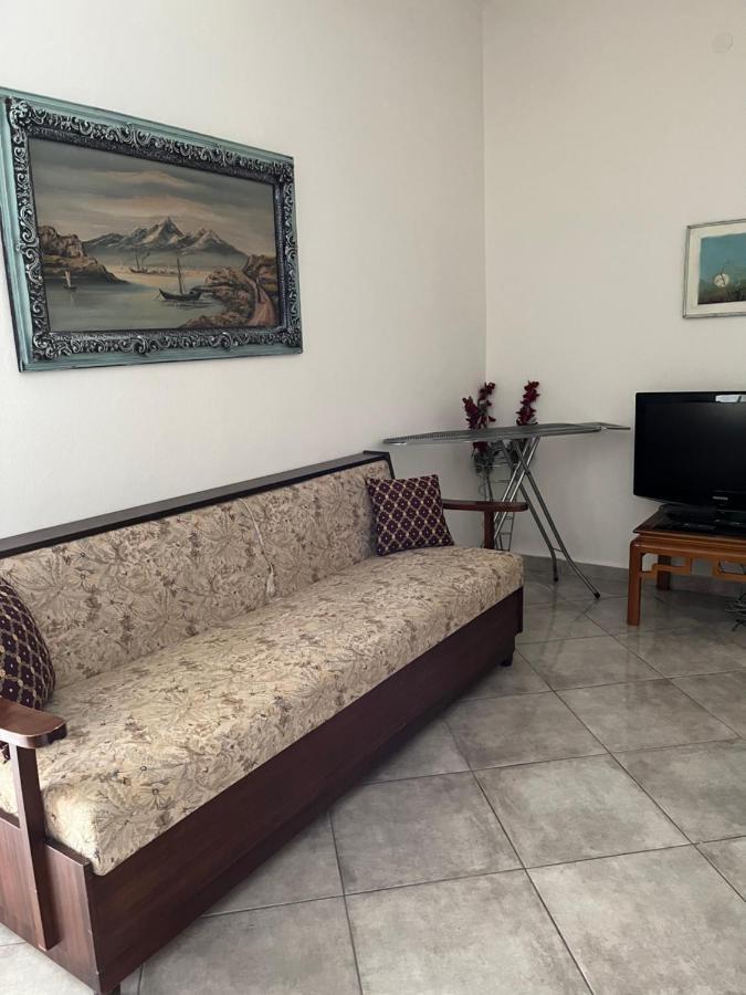 Xronis Apartments 네아 미카니오나 외부 사진