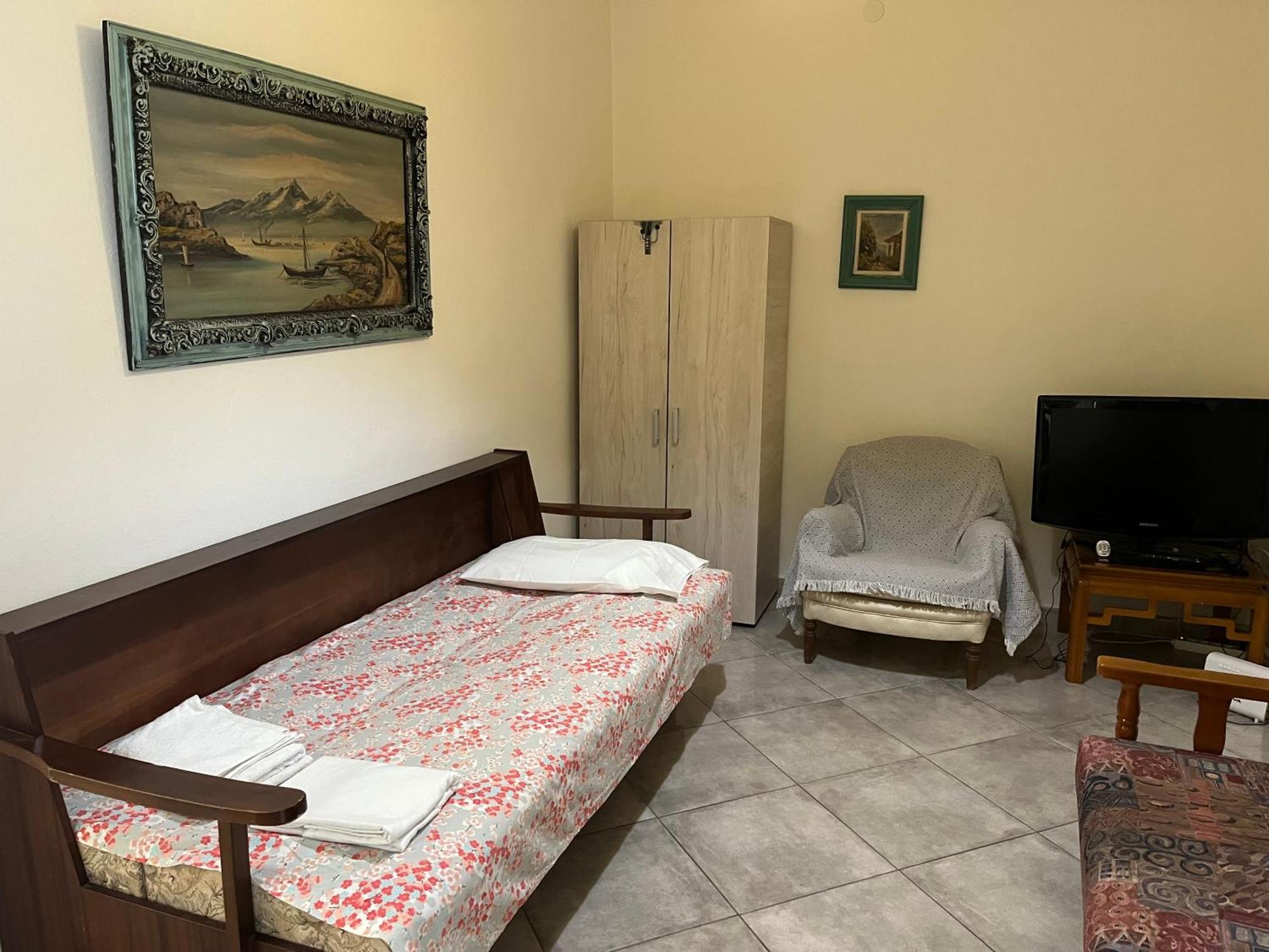 Xronis Apartments 네아 미카니오나 외부 사진