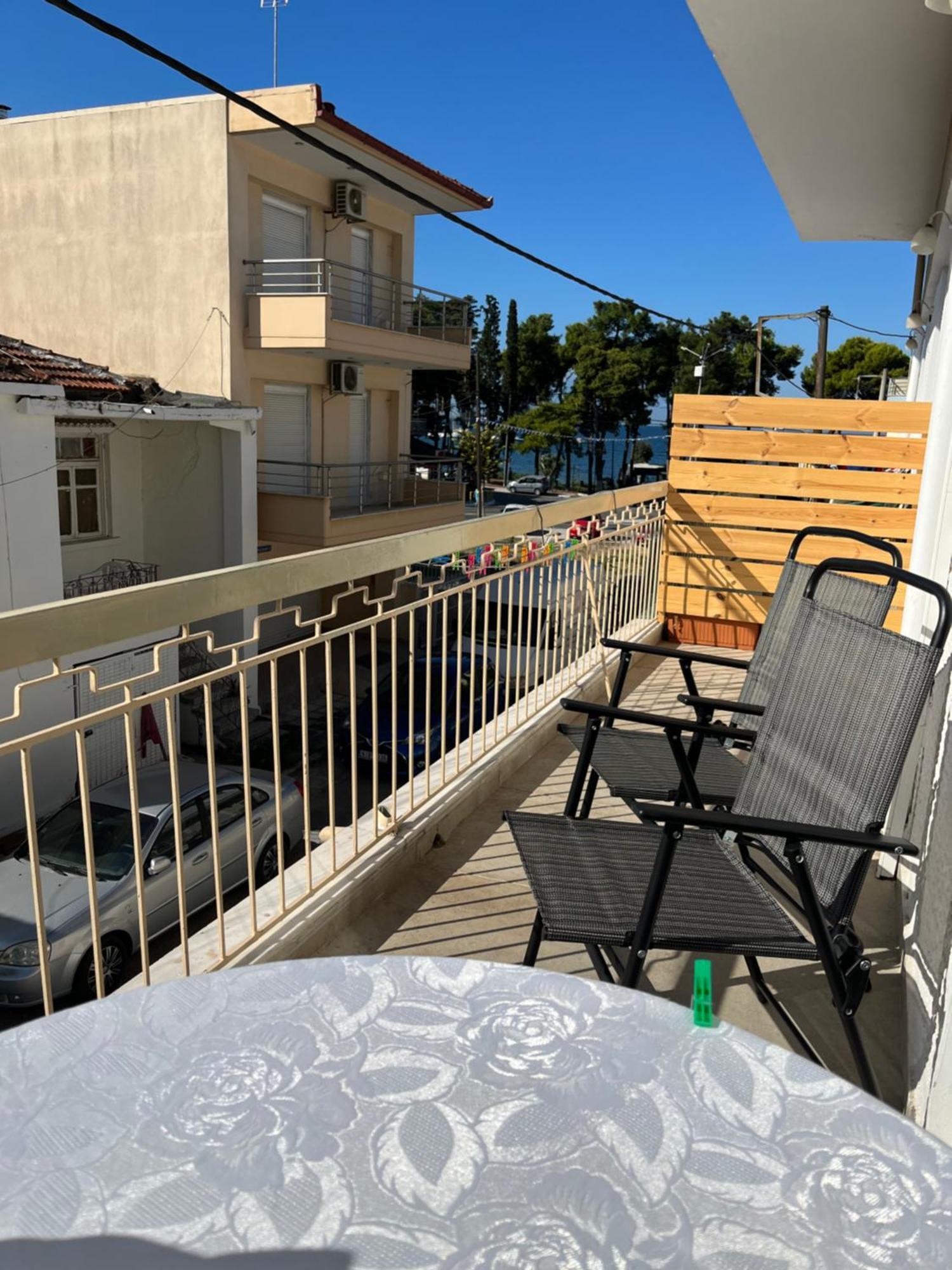 Xronis Apartments 네아 미카니오나 외부 사진